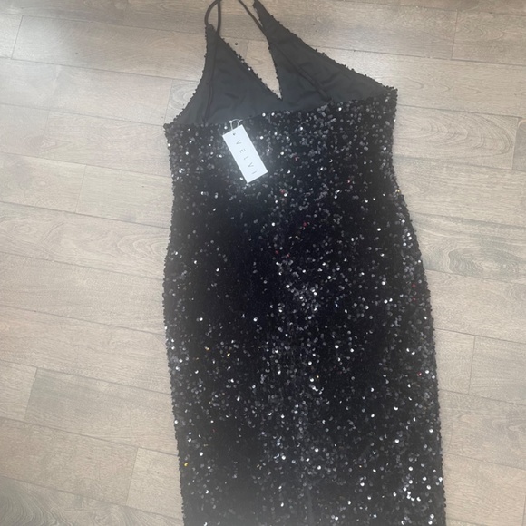 VENICE black midis dress -Large, Black - Picture 2 of 3